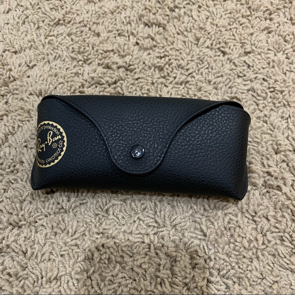Raybans sunglasses case